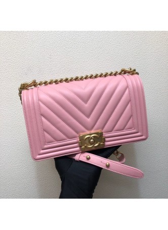 BOY CHANEL BAG  CHEVRON  25